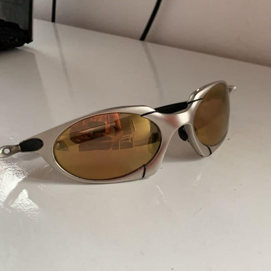 Romeo I - Frame: Titanium | Lens: Gold Coffee Custom